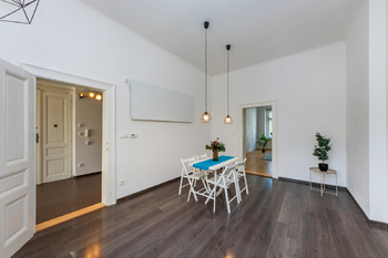 Prodej bytu 2+1 v osobním vlastnictví 90 m², Praha 3 - Vinohrady