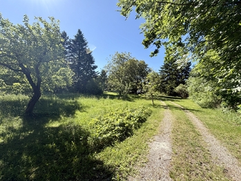 Prodej pozemku 2354 m², Kněžmost