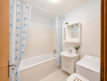 Pronájem bytu 3+kk v osobním vlastnictví 82 m², Praha 8 - Troja