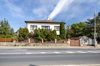 Prodej domu 316 m², Praha 9 - Horní Počernice