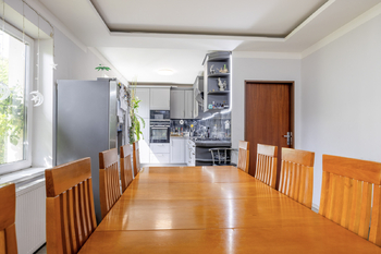 Prodej domu 316 m², Praha 9 - Horní Počernice