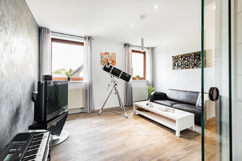 pracovna v patře - Prodej domu 246 m², Babice