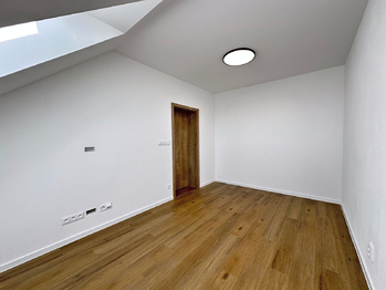Prodej bytu 3+kk v osobním vlastnictví 95 m², České Budějovice