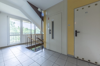 Komora a společné prostory domu - Prodej bytu 3+kk v osobním vlastnictví 52 m², Praha 9 - Střížkov