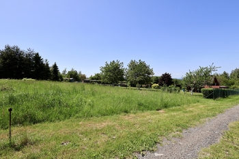 Prodej pozemku 800 m², Hukvaldy