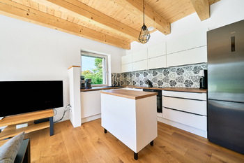 Kuchyň - Prodej domu 110 m², Hradec Králové