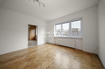 Prodej bytu 3+1 v osobním vlastnictví 74 m², Hustopeče