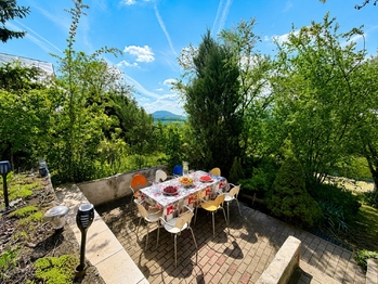 Říp - výhled z posezení - Prodej chaty / chalupy 25 m², Roudnice nad Labem