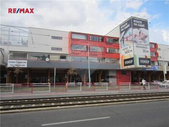 Dům - Pronájem bytu 1+kk v osobním vlastnictví 44 m², Praha 9 - Vysočany