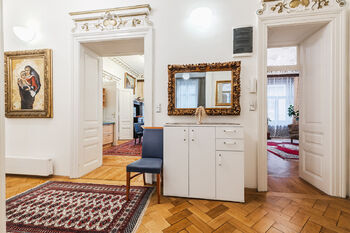 Pronájem bytu 4+1 v osobním vlastnictví 180 m², Praha 2 - Nové Město
