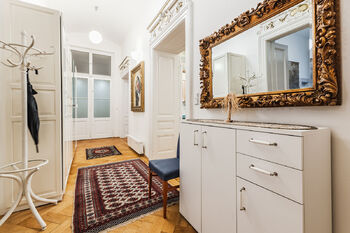 Pronájem bytu 4+1 v osobním vlastnictví 180 m², Praha 2 - Nové Město