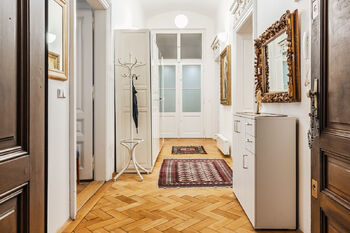 Pronájem bytu 4+1 v osobním vlastnictví 180 m², Praha 2 - Nové Město