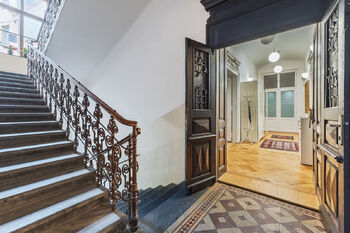 Pronájem bytu 4+1 v osobním vlastnictví 180 m², Praha 2 - Nové Město