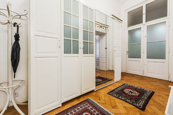 Pronájem bytu 4+1 v osobním vlastnictví 180 m², Praha 2 - Nové Město