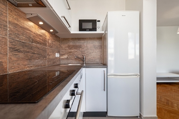 Kuchyňský kout. - Pronájem bytu 2+kk v osobním vlastnictví 45 m², Jindřichův Hradec