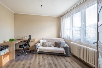 Ložnice. - Prodej bytu 3+1 v osobním vlastnictví 62 m², Jindřichův Hradec