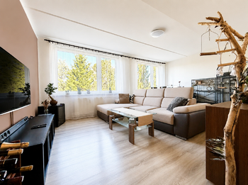 obývací pokoj - Prodej bytu 3+1 v osobním vlastnictví 76 m², Úštěk