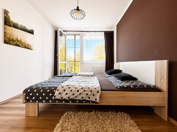 ložnice - Prodej bytu 3+1 v osobním vlastnictví 76 m², Úštěk