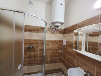 Koupelna - Pronájem bytu 1+1 v osobním vlastnictví 30 m², Odry