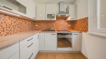 Kuchyňská linka - Prodej bytu 3+1 v osobním vlastnictví 70 m², Česká Lípa