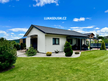 Prodej domu 100 m², Kozmice