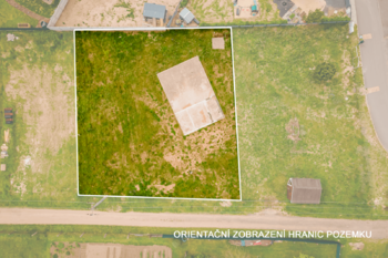Prodej pozemku 1019 m², Holedeč