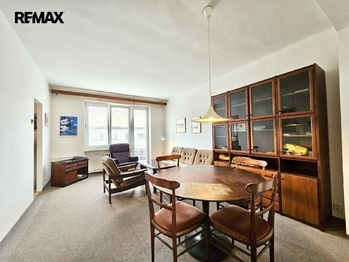 Prodej bytu 3+1 v osobním vlastnictví 69 m², Praha 10 - Vršovice