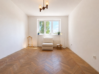 obývací pokoj1 - Prodej bytu 3+1 v osobním vlastnictví 90 m², Praha 6 - Dejvice