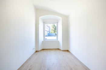 Prodej bytu 2+kk v osobním vlastnictví 58 m², Unhošť