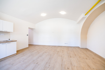 Prodej bytu 2+kk v osobním vlastnictví 58 m², Unhošť