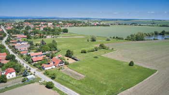 Prodej pozemku 3629 m², Hlušice