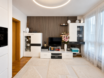 Prodej bytu 1+kk v osobním vlastnictví 36 m², Praha 8 - Libeň