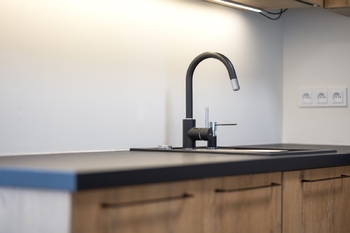 Pronájem bytu 1+kk v osobním vlastnictví 32 m², Praha 10 - Dolní Měcholupy