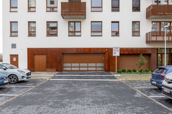 Pronájem bytu 1+kk v osobním vlastnictví 32 m², Praha 10 - Dolní Měcholupy