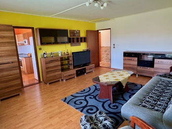 Velký byt po rekonstrukci - Prodej bytu 3+1 v osobním vlastnictví 76 m², Vitice 