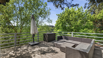 Prodej domu 338 m², Jince