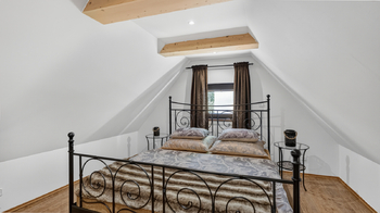 Prodej domu 338 m², Jince