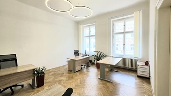Pronájem kancelářských prostor 49 m², Praha 8 - Karlín