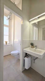Pronájem kancelářských prostor 49 m², Praha 8 - Karlín