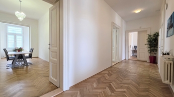 Pronájem kancelářských prostor 49 m², Praha 8 - Karlín