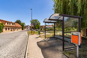 Prodej pozemku 3600 m², Praha 4 - Újezd u Průhonic