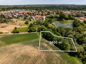 Prodej pozemku 3600 m², Praha 4 - Újezd u Průhonic