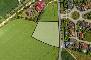 Prodej pozemku 5254 m², Hovorčovice