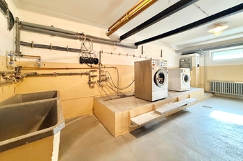 prádelna - Pronájem bytu 1+kk v osobním vlastnictví 28 m², Praha 4 - Braník
