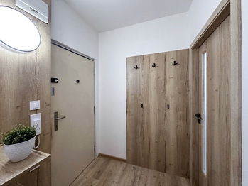 Předsíň - Prodej bytu 3+1 v osobním vlastnictví 71 m², České Budějovice