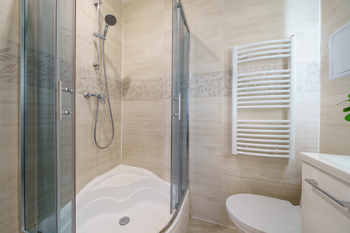 Prodej bytu 1+1 v osobním vlastnictví 29 m², Karlovy Vary