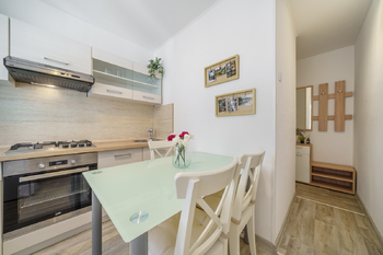Prodej bytu 1+1 v osobním vlastnictví 29 m², Karlovy Vary