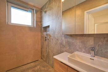 Prodej domu 298 m², Vestec