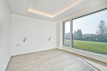 Prodej domu 298 m², Vestec