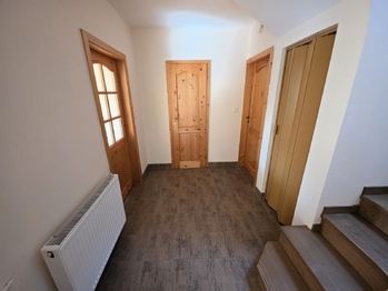 Pronájem domu 169 m², Topolany